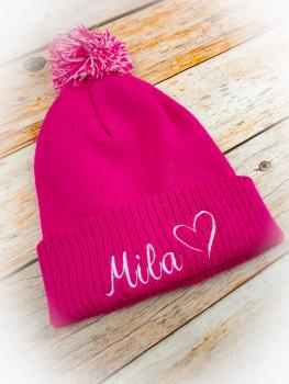 Wintermütze mit Herzmotiv