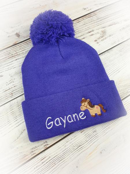 Wintermütze mit Pferdemotiv